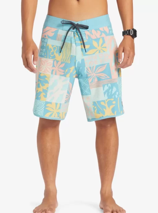 Mens Quiksilver Shorts & Amphibians | Surfsilk Hawaii Scallop 19 19" Boardshorts