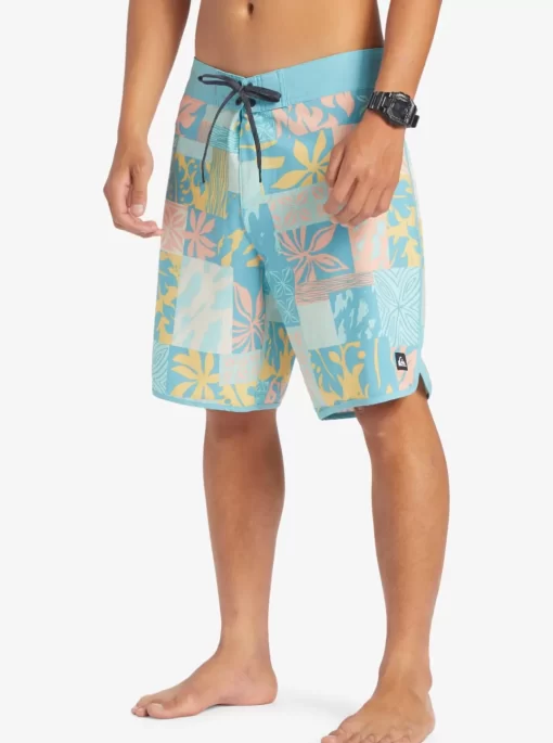 Mens Quiksilver Shorts & Amphibians | Surfsilk Hawaii Scallop 19 19" Boardshorts