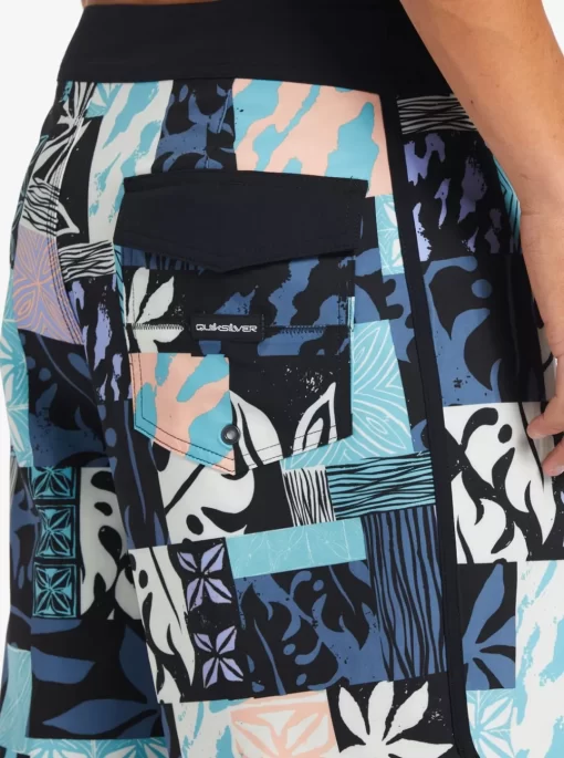 Mens Quiksilver Shorts & Amphibians | Surfsilk Hawaii Scallop 19 19" Boardshorts