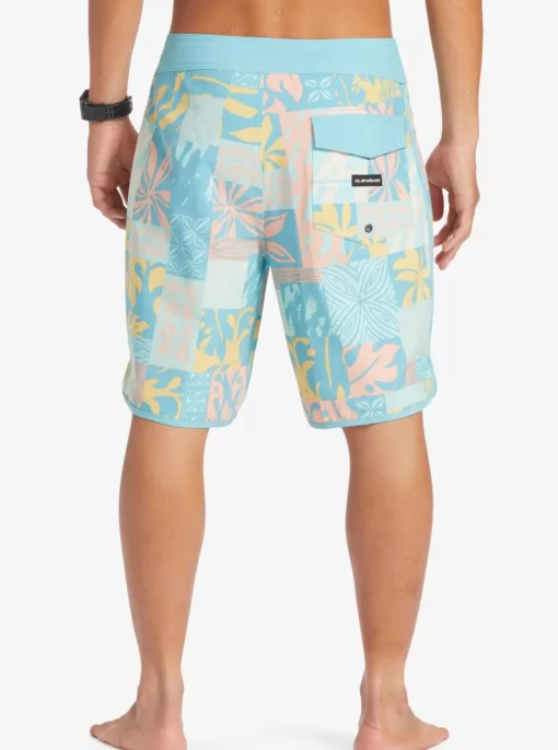 Mens Quiksilver Shorts & Amphibians | Surfsilk Hawaii Scallop 19 19" Boardshorts
