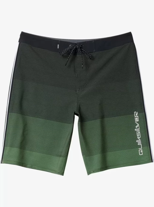 Mens Quiksilver Boardshorts | Surfsilk Massive 20" Boardshorts