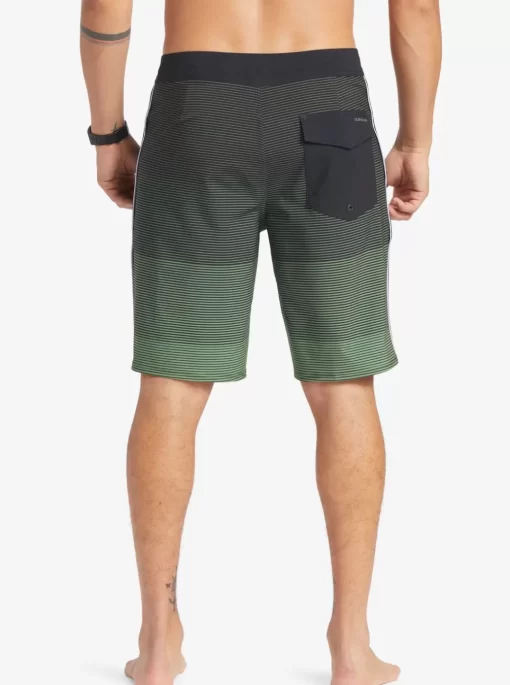 Mens Quiksilver Boardshorts | Surfsilk Massive 20" Boardshorts